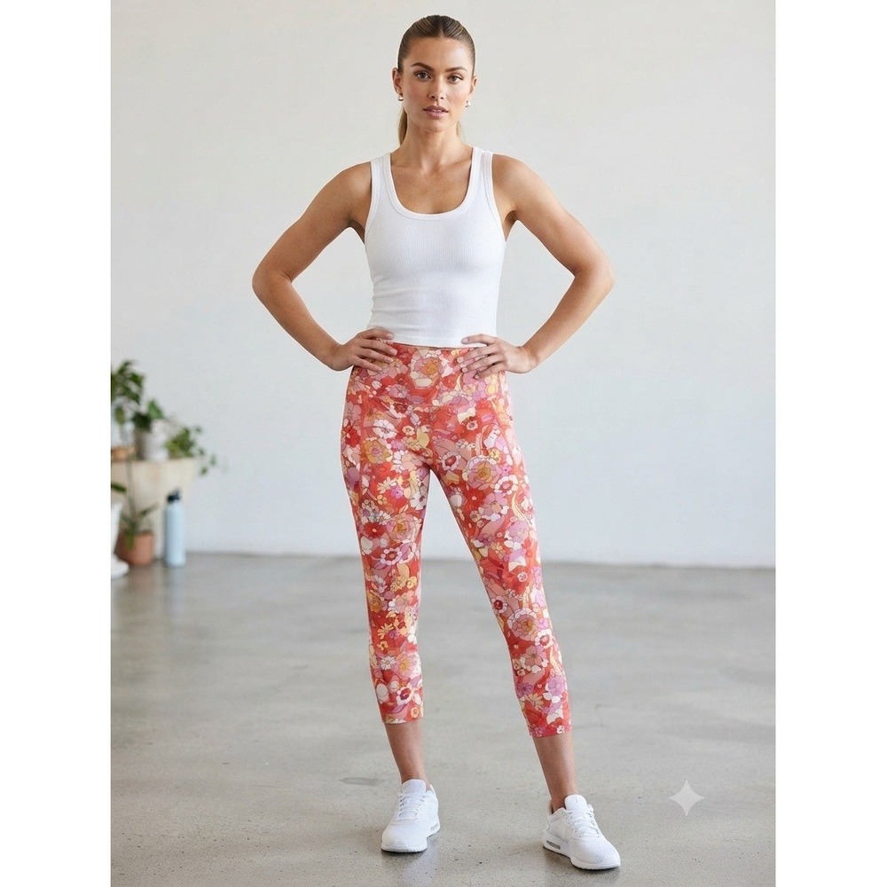Avia Capri Colorful Retro Floral Print Cropped Yoga Leggings Size S Activewear